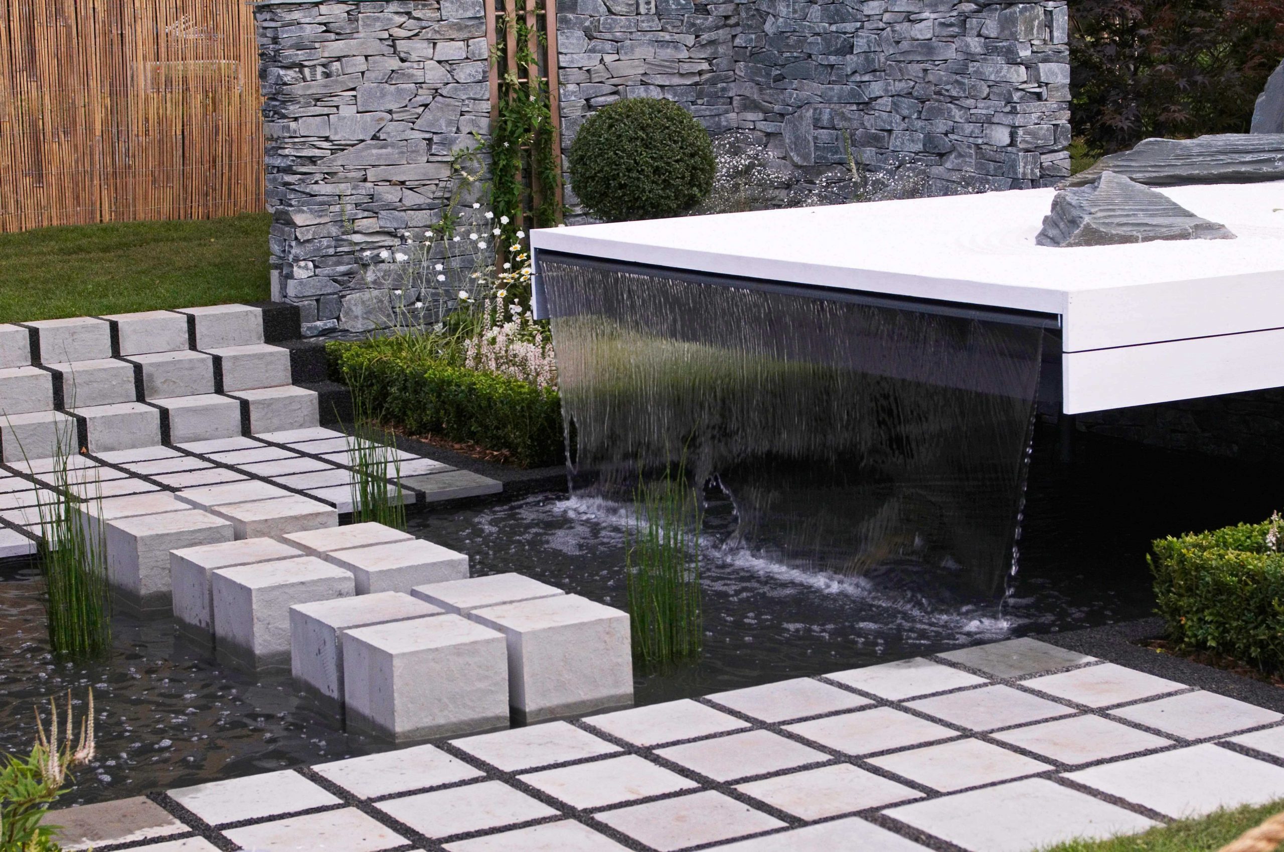 Garden Water Feature And Fountain Installation Company Battersea SW11