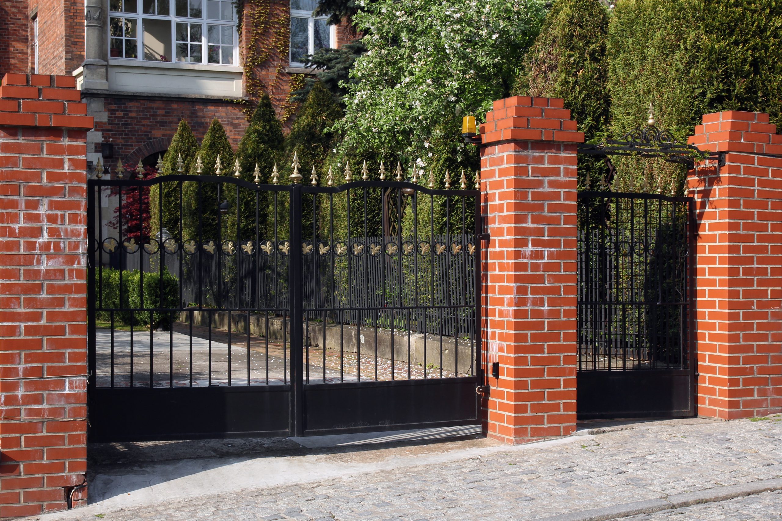 Metal Gate Installation (Location 1 & Postcode)